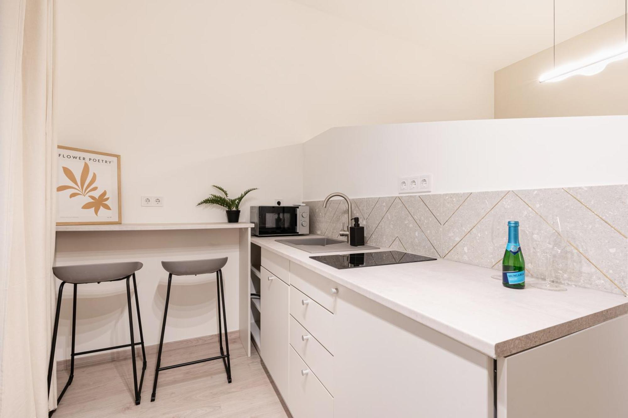 Kl31 - Urban Escape - Prime Location - Klauzal Square By Bqa Apartment Budapesta Exterior foto
